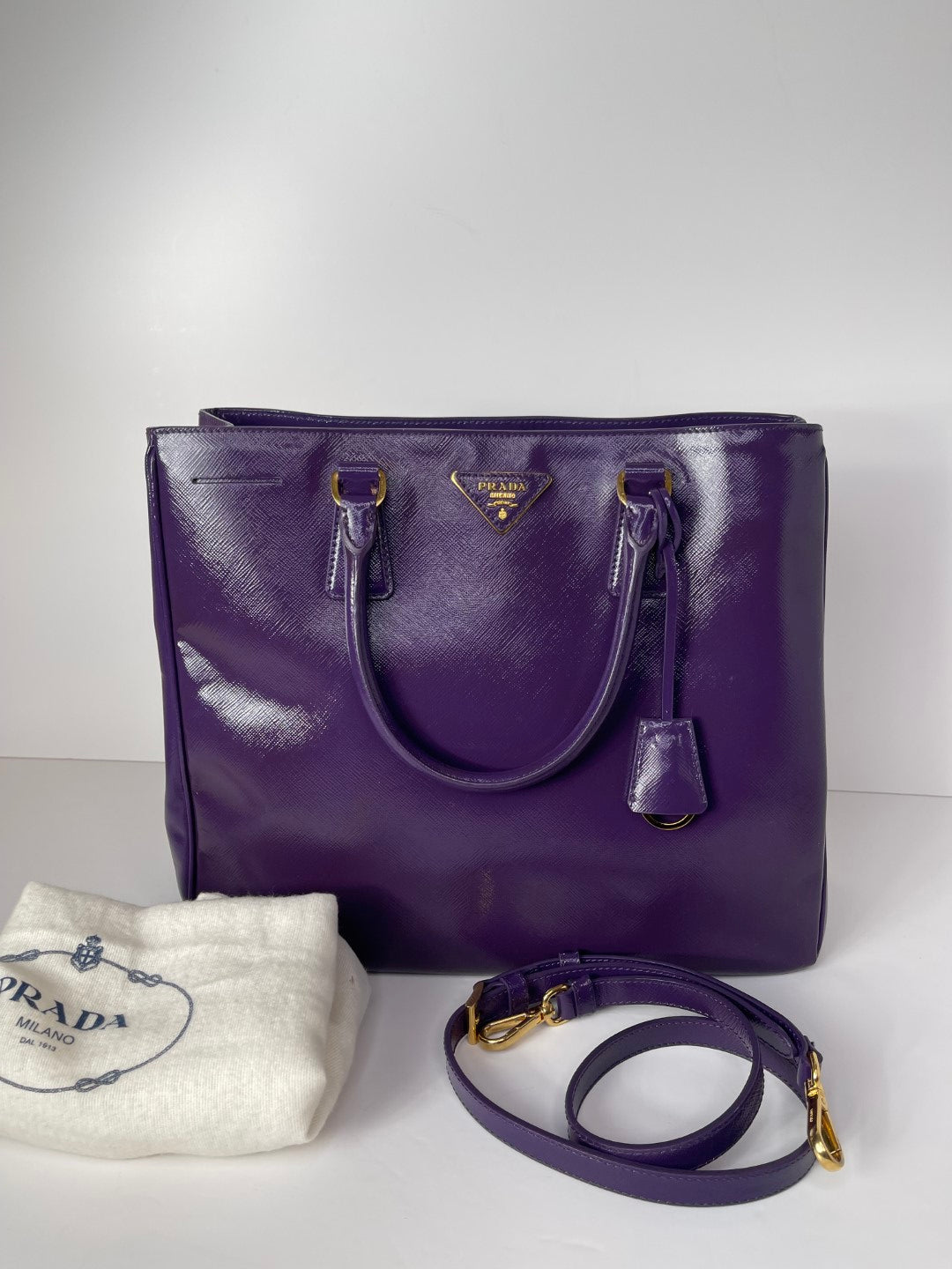 Prada Saffiano Galleria Bag (A+)